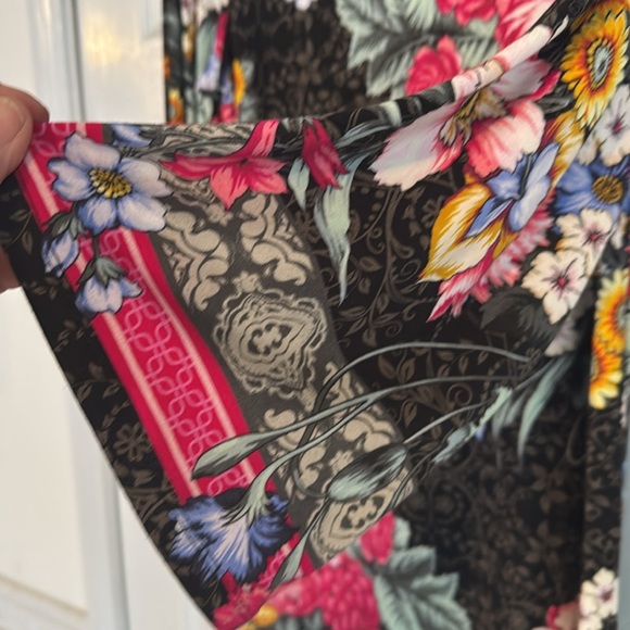 JOHNNY WAS Sustine Bell Sleeve size XS. JW runs very large size down S ➡️ XS - Picture 6 of 7